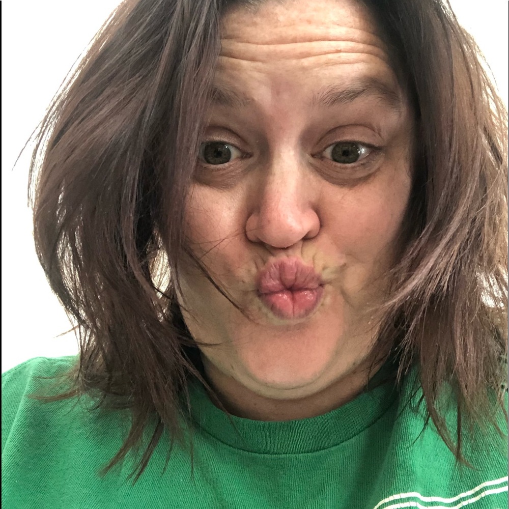Meet your Posher, Carrie